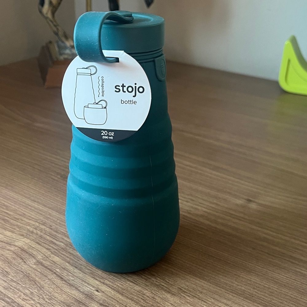 NWT Stojo Collapsible Bottle - Teal